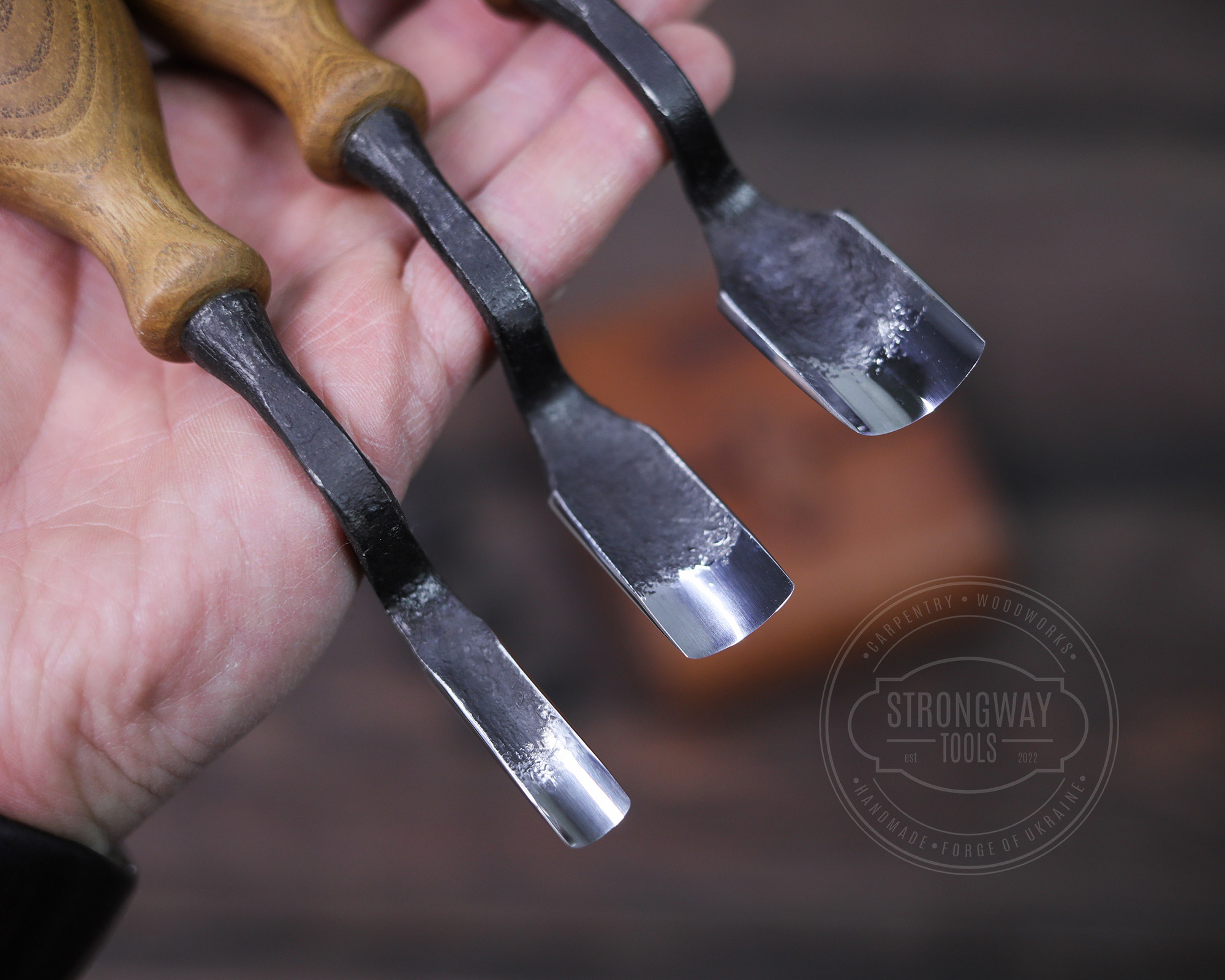 Set small curved chisels 2 > STRONGWAY TOOLS, L.L.C.