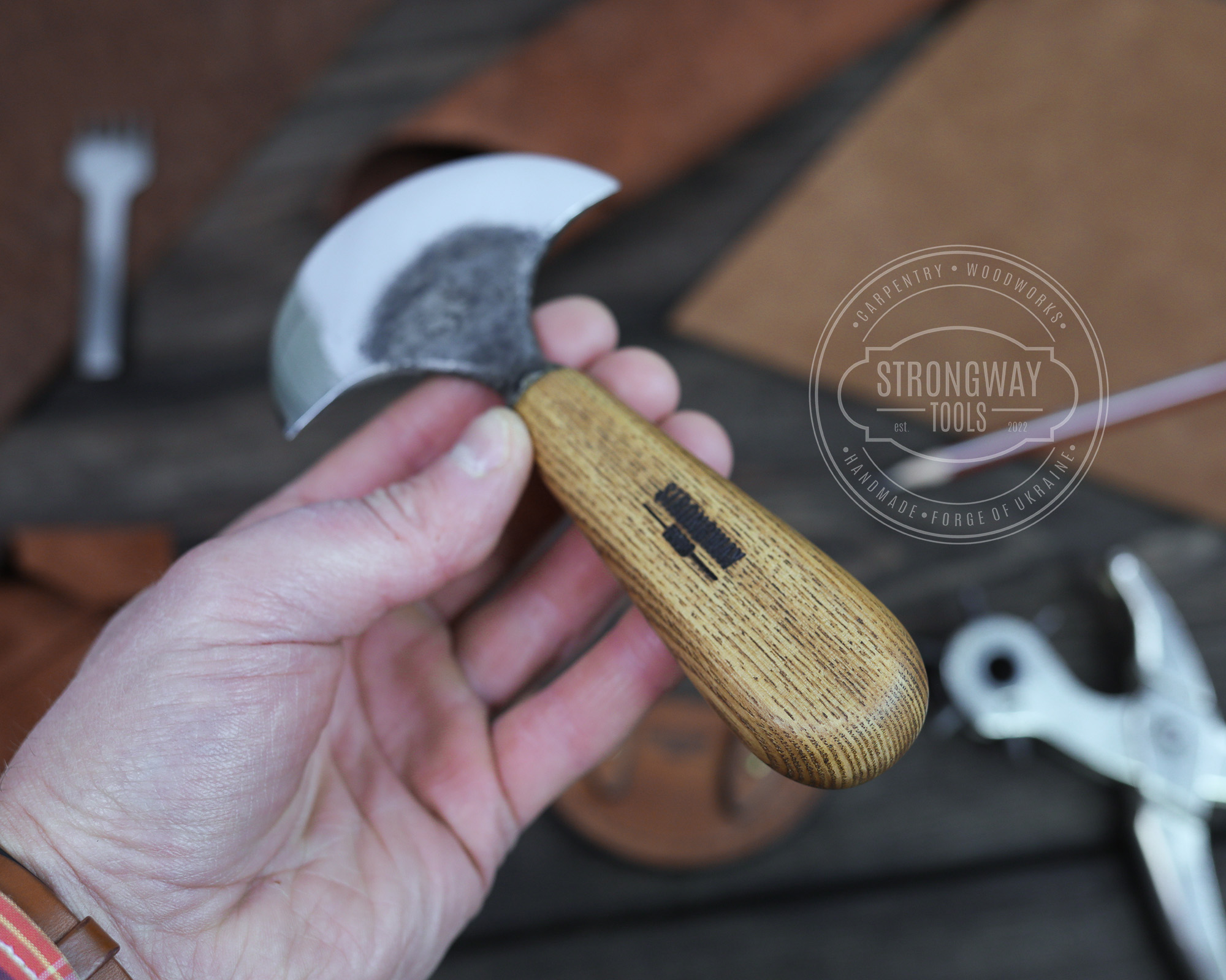 Leather Round Head Knife > STRONGWAY TOOLS, L.L.C.